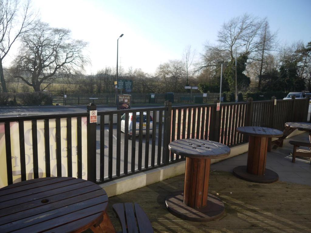 The Lodge Barnby Dun ภายนอก รูปภาพ